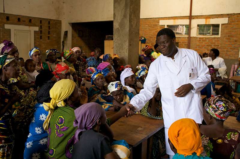 Denis Mukwege ved Panzi sykehus i Kongo. Foto: Endre Vestvik / Kirkens Nødhjelp.