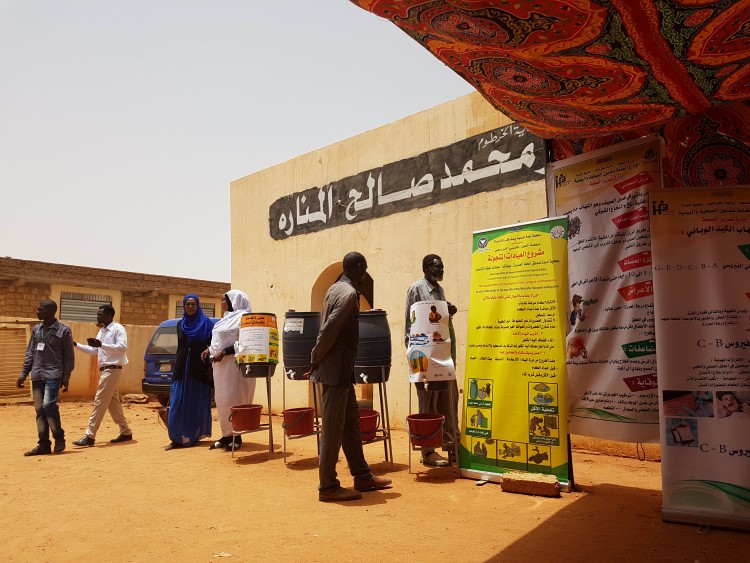 Korona i tørkerammede Sudan